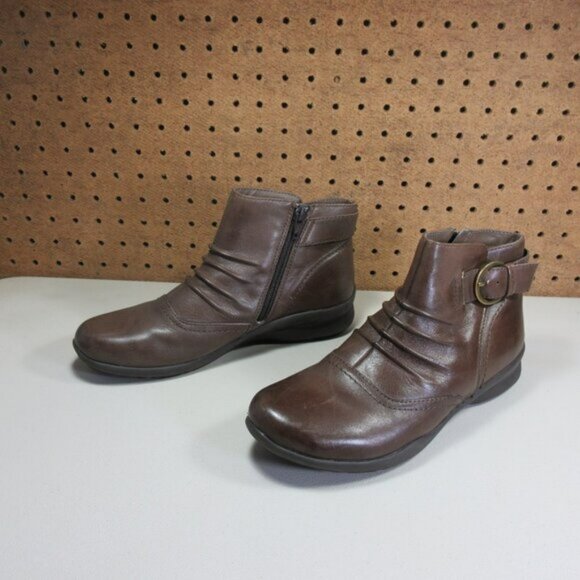 Earth womens brown lined Tahoe Relief Pod distressed booties 7.5 M - Picture 1 of 8